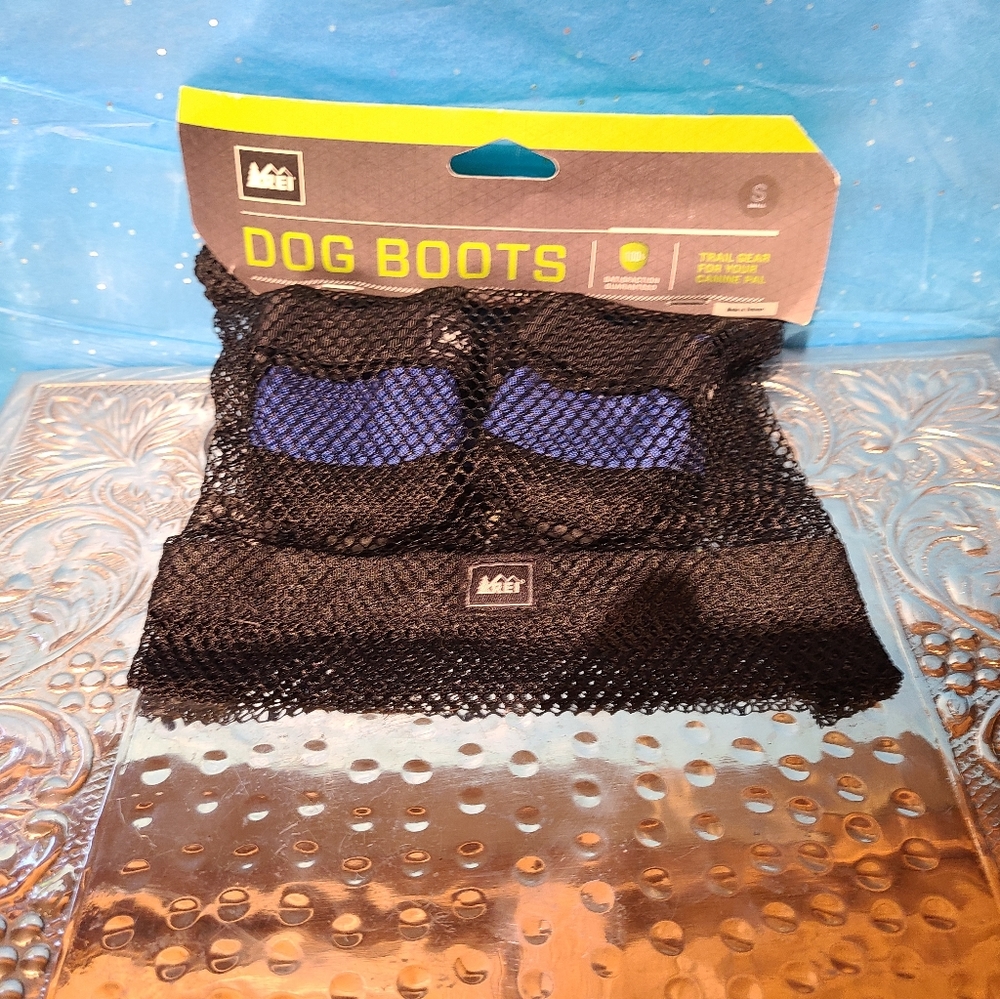 Dog Boots, Trail gear by REI, Size Small